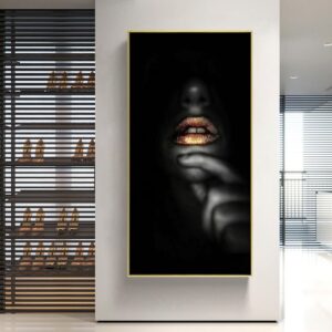 קנבס שחור לבן