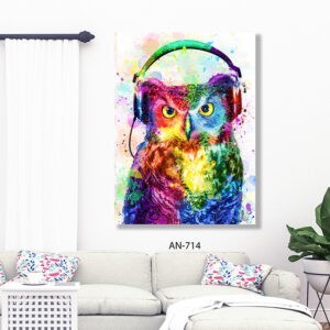 תמונה לסלון של ינשוף צבעוני עם אוזניות בסגנון פופ ארט